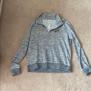 Long sleeve quarter zip